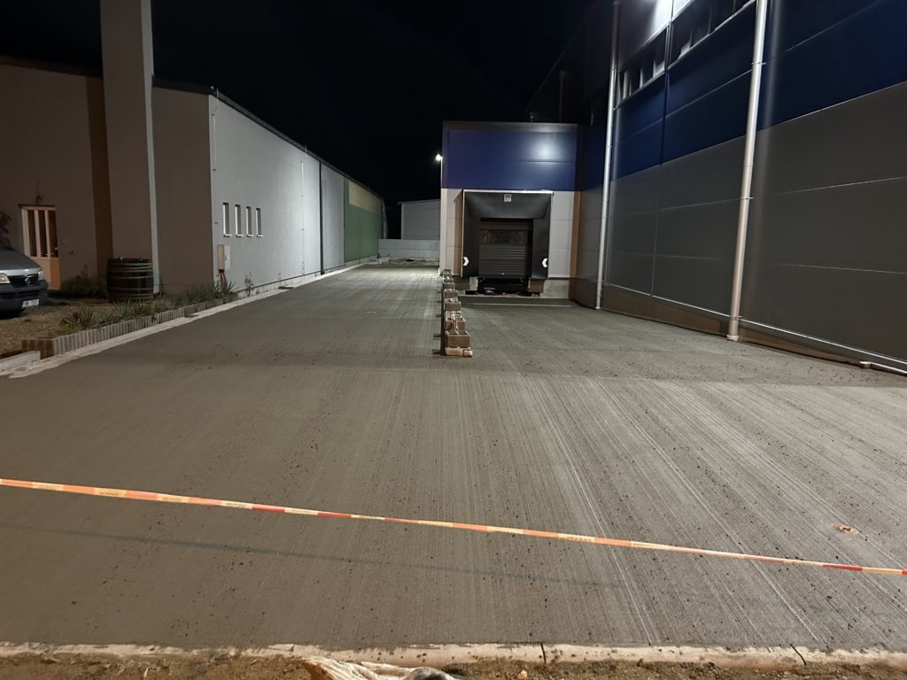 Skladovací hala SW MOTECH s.r.o.